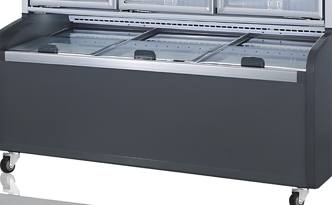 Convenience Move Display Freezer